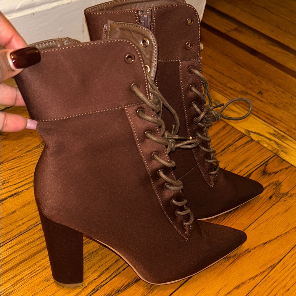 Elegant Brown Lace-Up Women's Boots